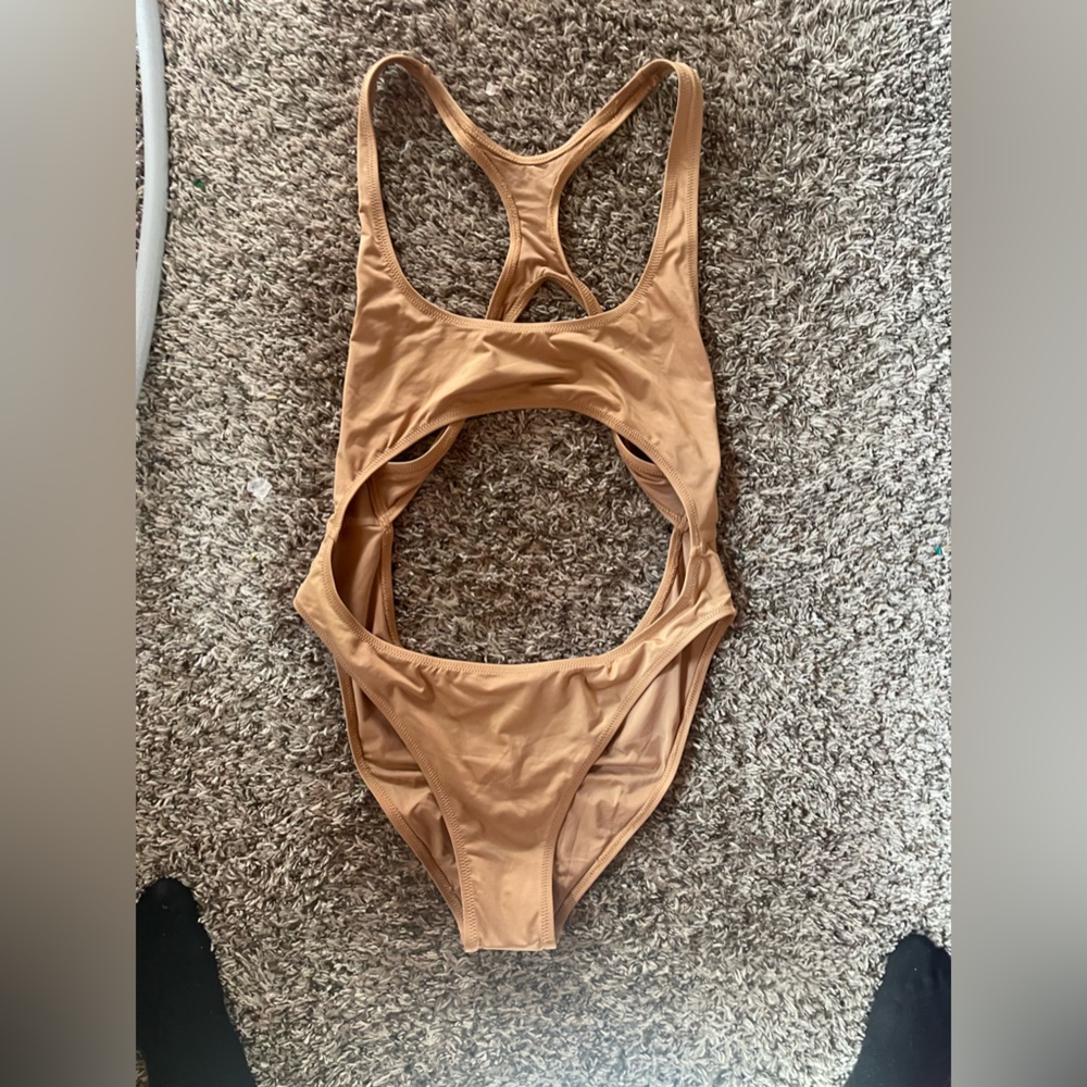Skims monokini